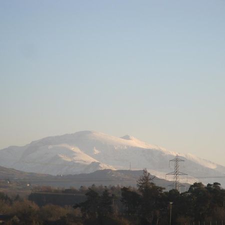 Groeslon Ty Mawr B & B Llanddeiniolen Buitenkant foto